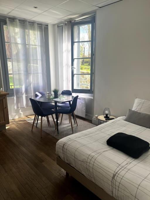Residence Harmonie Appartement N 2 Meuble Avec Petit Dejeuner Néris-les-Bains Zewnętrze zdjęcie